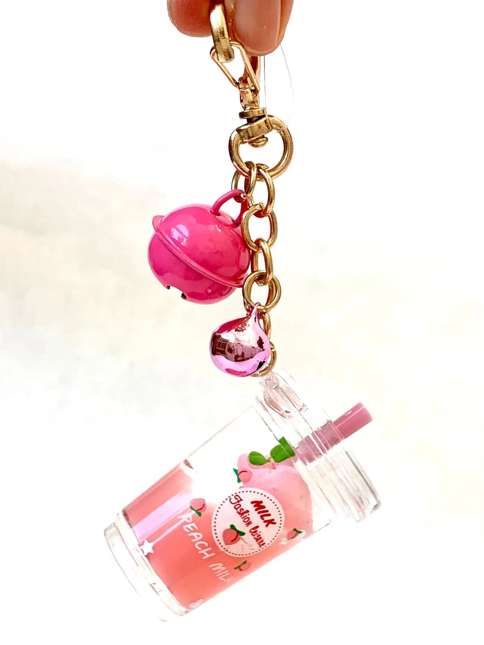 12065 PEACH MILK FLOATY KEY CHARM-12